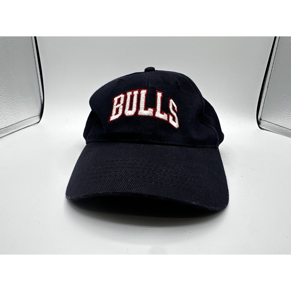 Vintage Chicago Bulls Kick 10 Brand Dynasty Snapback‎ NBA Hat
